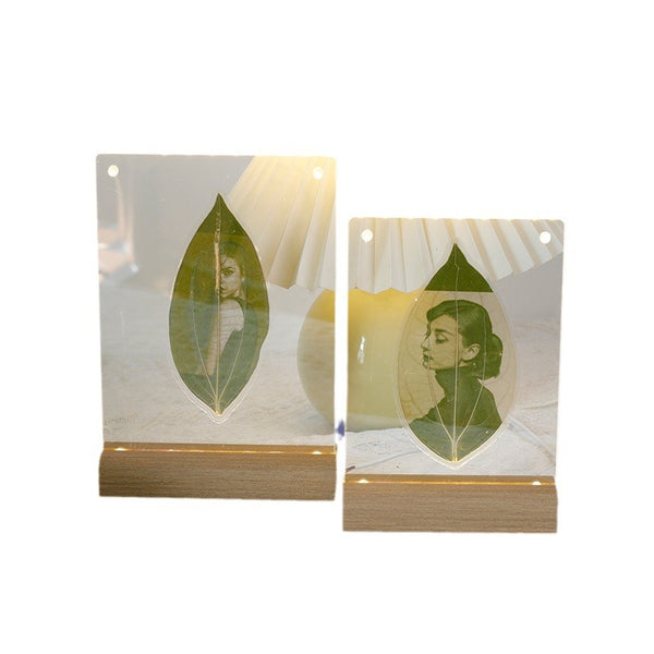 Framed Custom Leaf Engraving Gift – Real Leaf Art with Dried Flowers in Clear Acrylic Light Frame (Copy)